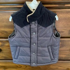 Carter’s gray insulated vest 3T